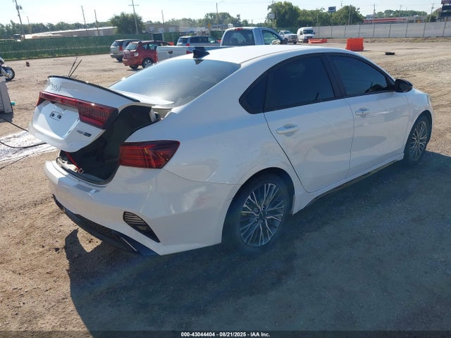 3KPF54AD4NE491742 KIA mpi nu