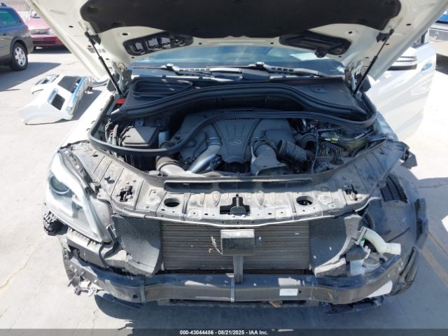 2015 MERCEDES-BENZ GL 550 4JGDF7DE0FA594828 Photo 9