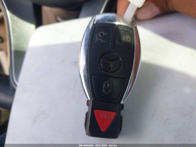 WDC0G4KB7JV099402 Mercedes-Benz m274