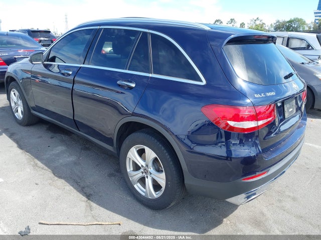 WDC0G4KB7JV099402 Mercedes-Benz m274