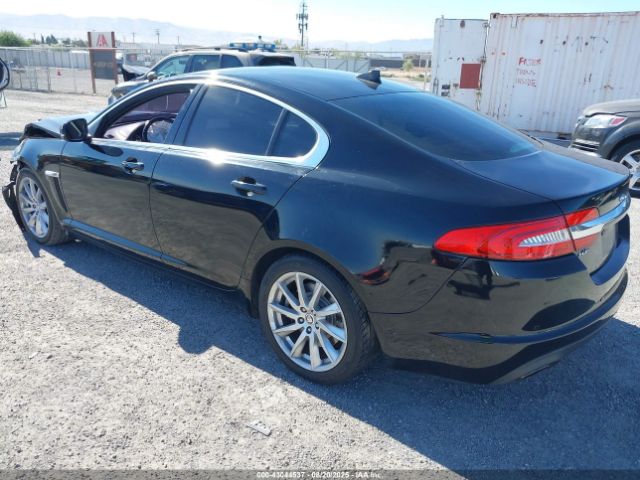 2013 JAGUAR XF SAJWA0ESXDPU05718 Photo 2