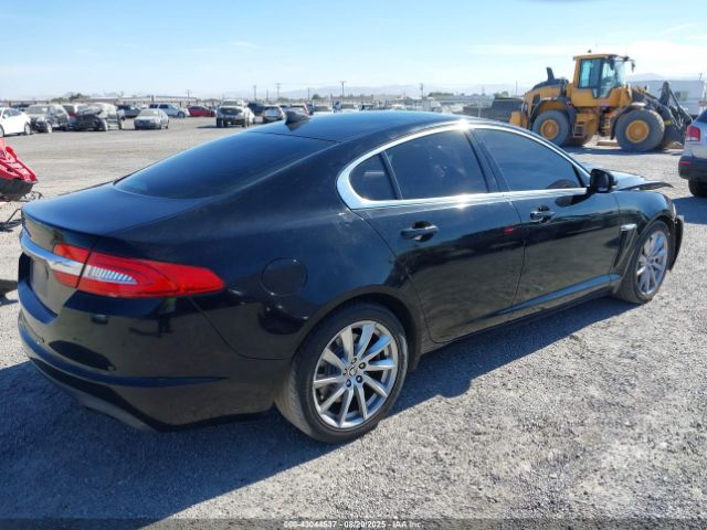 2013 JAGUAR XF SAJWA0ESXDPU05718 Photo 3
