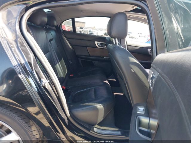 2013 JAGUAR XF SAJWA0ESXDPU05718 Photo 7