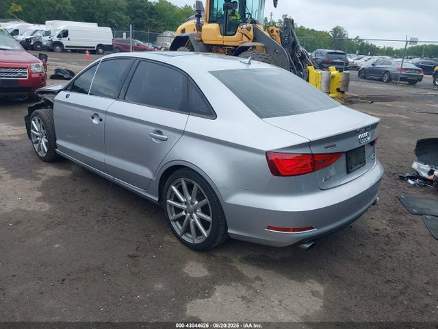 2016 AUDI A3 WAUB8GFF7G1026912 Photo 2