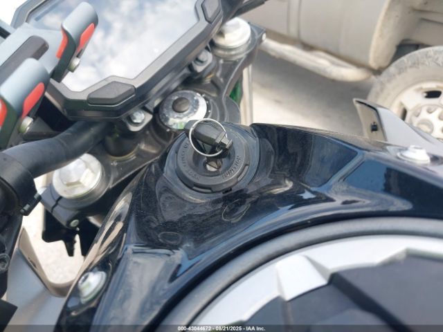 2023 KAWASAKI ER650 ML5EREN18PDA93067 Photo 10