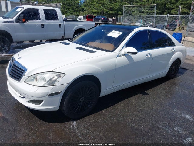 2007 MERCEDES-BENZ S 550 WDDNG71X47A081181 Photo 1