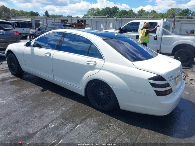 2007 MERCEDES-BENZ S 550 WDDNG71X47A081181 Photo 2