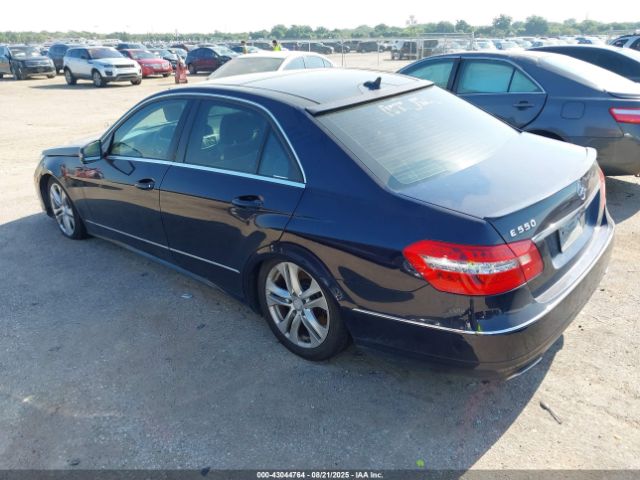 2010 MERCEDES-BENZ E 550 WDDHF7CBXAA227298 Photo 2