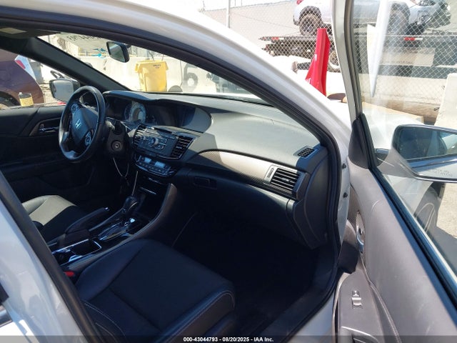 1HGCR2F53GA180291 Honda k24w1