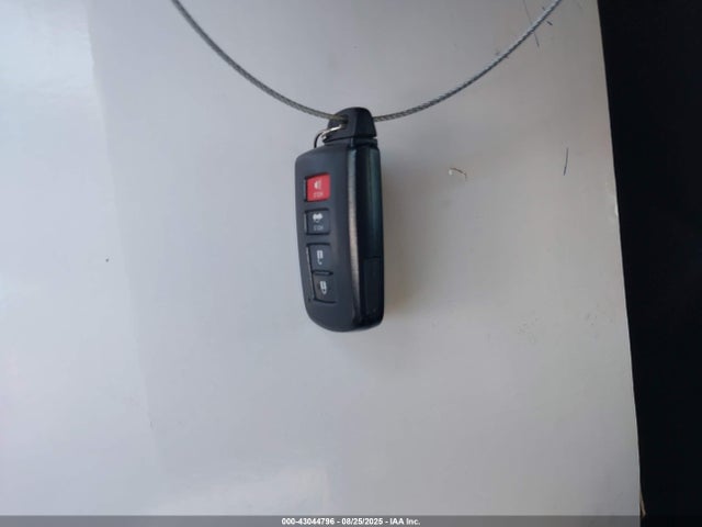 Toyota 2zr-fe 2017 2T1BURHE0HC889319 Image 11