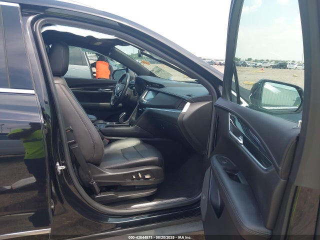 2020 CADILLAC XT5 1GYKNCRS8LZ135088 Photo 4