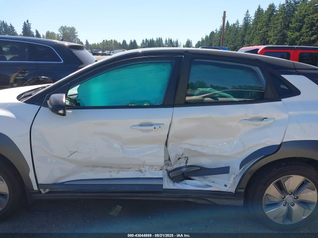 KM8K23AG6MU127572 Hyundai Kona