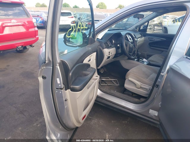 Honda j35y6 2017 5FNYF5H19HB008610 Image 5