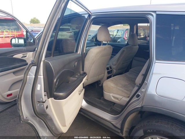 Honda j35y6 2017 5FNYF5H19HB008610 Image 8