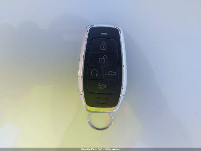 3MYDLBZV2GY101321 Scion p5v