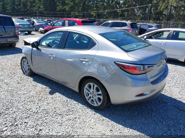 3MYDLBZV2GY101321 Scion p5v