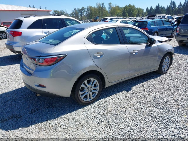 3MYDLBZV2GY101321 Scion p5v