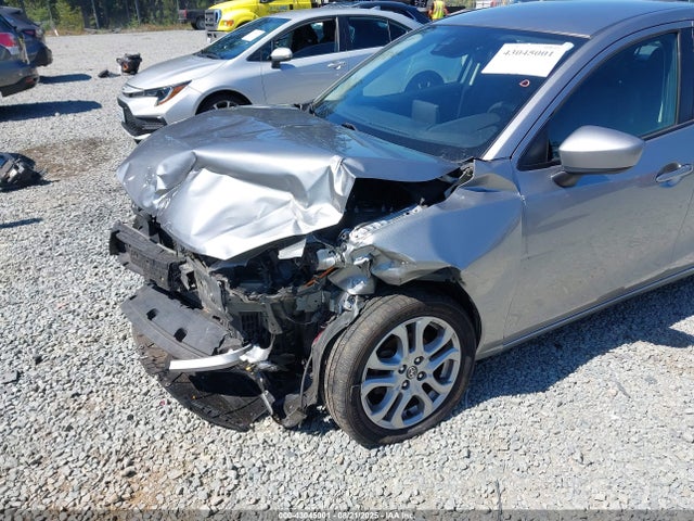 3MYDLBZV2GY101321 Scion p5v