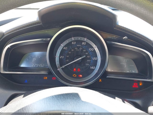3MYDLBZV2GY101321 Scion p5v