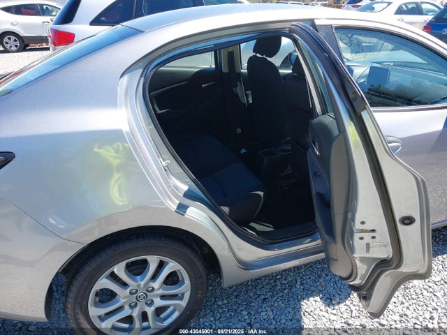 3MYDLBZV2GY101321 Scion p5v