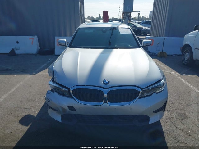WBA5R1C59KAK12303 BMW 330I