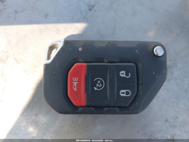 2023 JEEP WRANGLER 4XE 1C4JJXR63PW526664 Photo 10