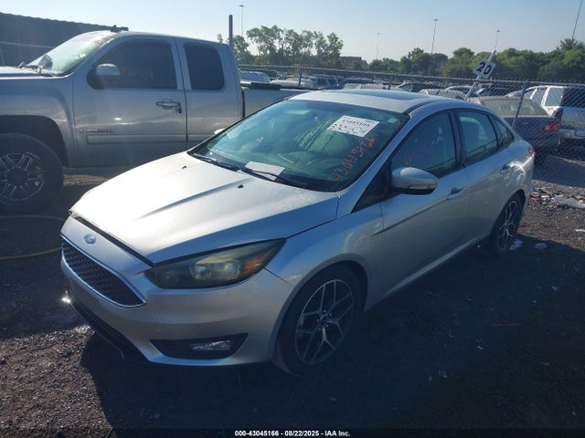 Ford 2.0l gdi 2017 1FADP3H21HL324501 Image 2