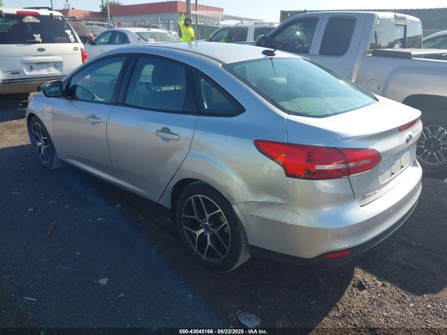 Ford 2.0l gdi 2017 1FADP3H21HL324501 Image 3