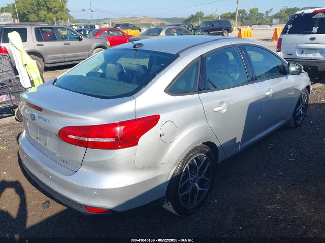 Ford 2.0l gdi 2017 1FADP3H21HL324501 Image 4