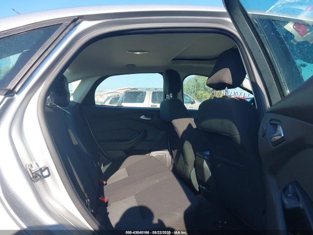 Ford 2.0l gdi 2017 1FADP3H21HL324501 Image 8