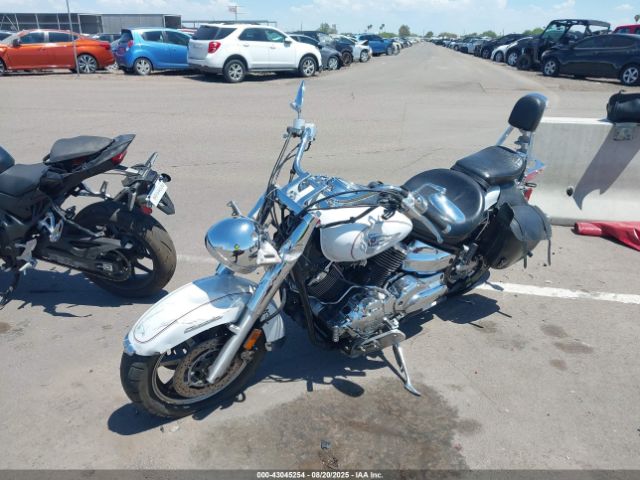 2005 YAMAHA XVS1100 JYAVP11E25A070887 Photo 1
