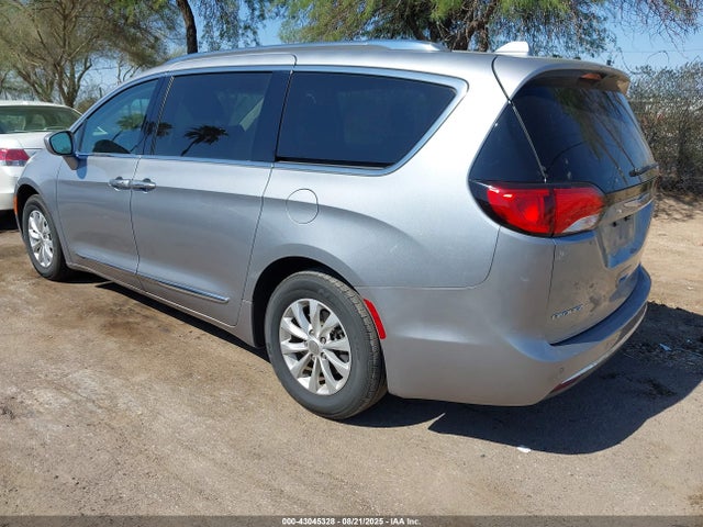 Chrysler Pacifica 2019 2C4RC1BG4KR685742 Image 3