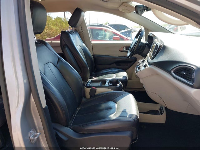 Chrysler Pacifica 2019 2C4RC1BG4KR685742 Image 5