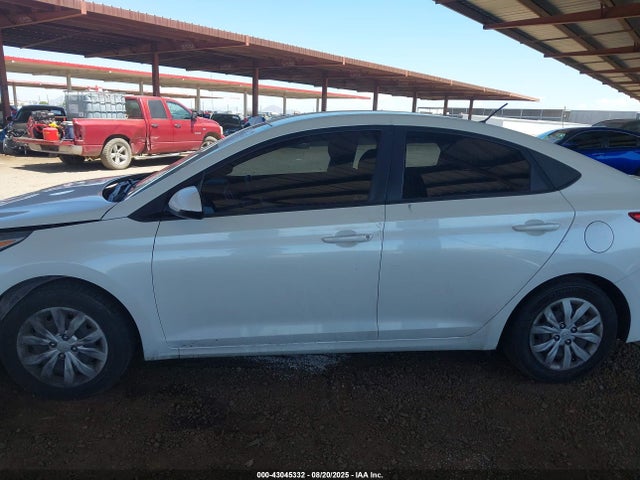 Hyundai Accent 2018 3KPC24A3XJE017582 Image 14
