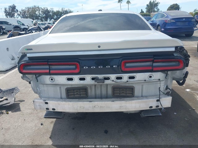 Dodge Challenger 2022 2C3CDZBTXNH131876 Image 18