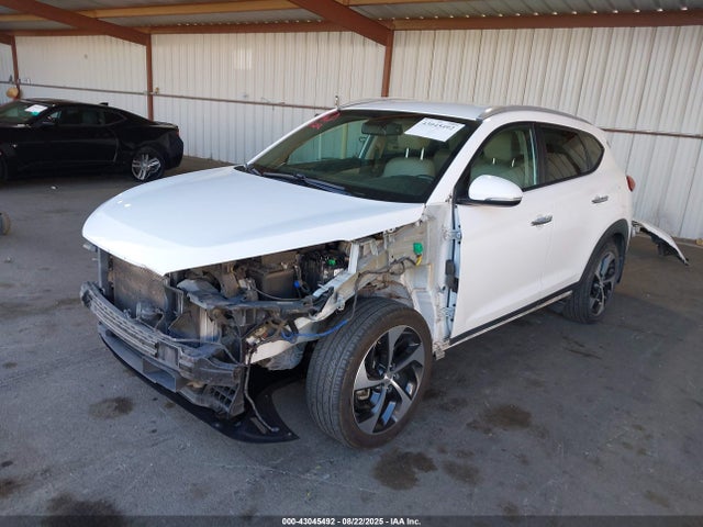 KM8J33A2XGU026519 Hyundai Tucson