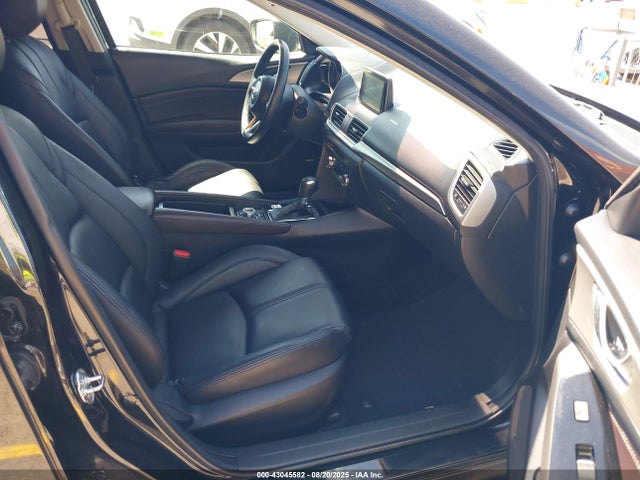 3MZBN1V79HM120343 Mazda pe