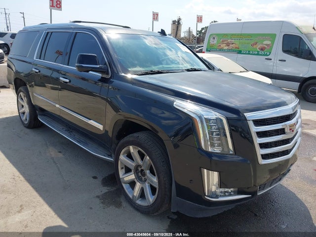 2017 CADILLAC ESCALADE ESV 1GYS4HKJ4HR362481 Photo 0