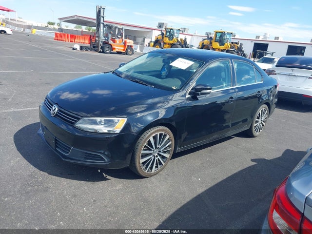 3VWD17AJ9EM399636 Volkswagen 2014