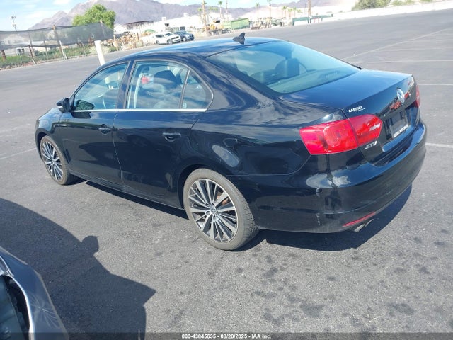 3VWD17AJ9EM399636 Volkswagen 2014