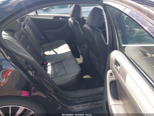 3VWD17AJ9EM399636 Volkswagen 2014