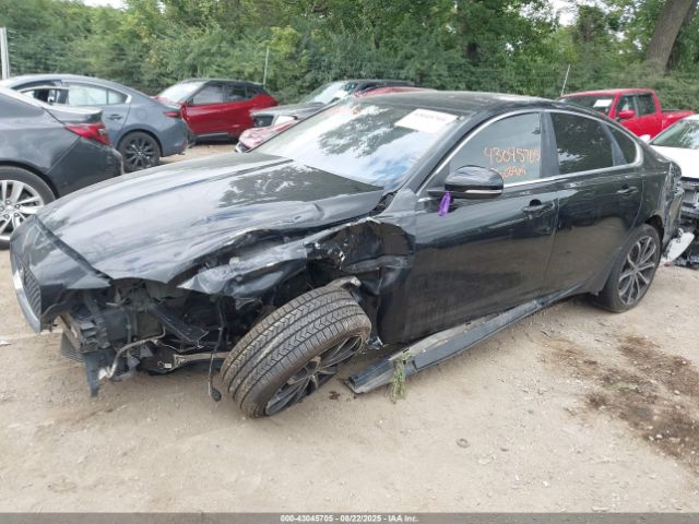 2017 JAGUAR XF SAJBS4BV3HCY26565 Photo 5