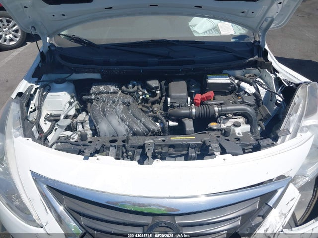 3N1CN7AP5HL838772 Nissan 2017