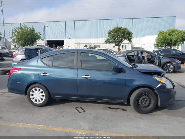 3N1CN7AP7GL812706 Nissan 2016