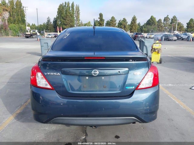 3N1CN7AP7GL812706 Nissan 2016