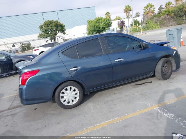 3N1CN7AP7GL812706 Nissan 2016