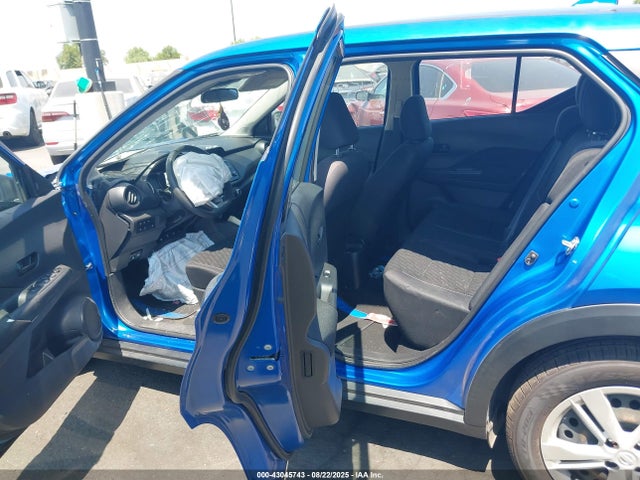 Nissan 2021 2021 3N1CP5BV9ML503441 Image 8