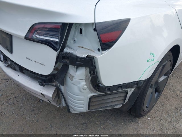 Tesla MODEL 3 2022 5YJ3E1EB2NF165202 Image 22