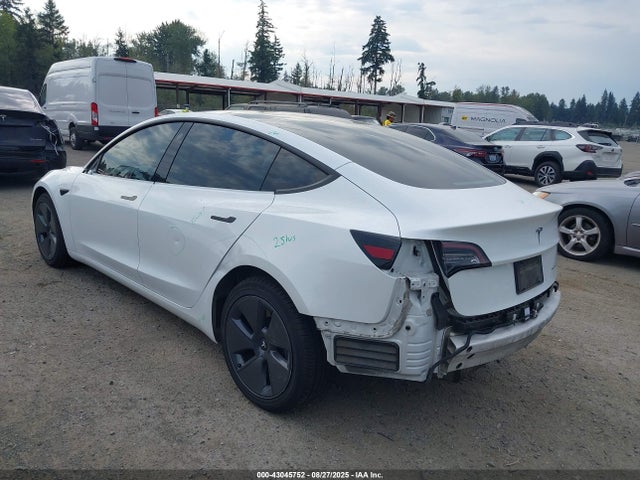 2022 TESLA MODEL 3 5YJ3E1EB2NF165202 Photo 2