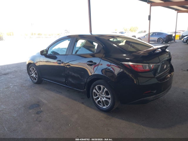 3MYDLBZVXGY133644 Scion p5v